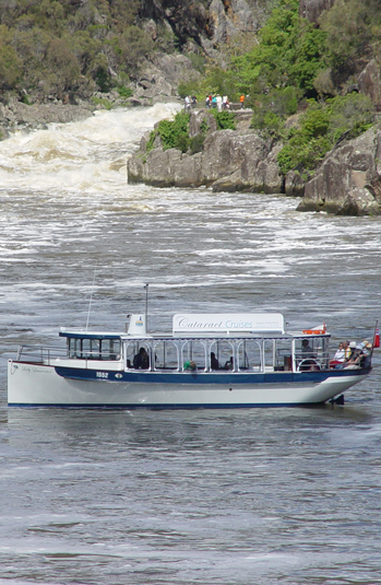 Tamar River Cruises explores the vast beauty of the Tamar Valley and we proudly showcase fantastic local produce and Tamar Valley wines on our extended cruises